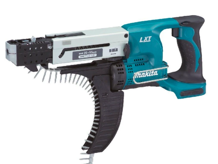 Makita skruautomat med batteri og hurtiglader