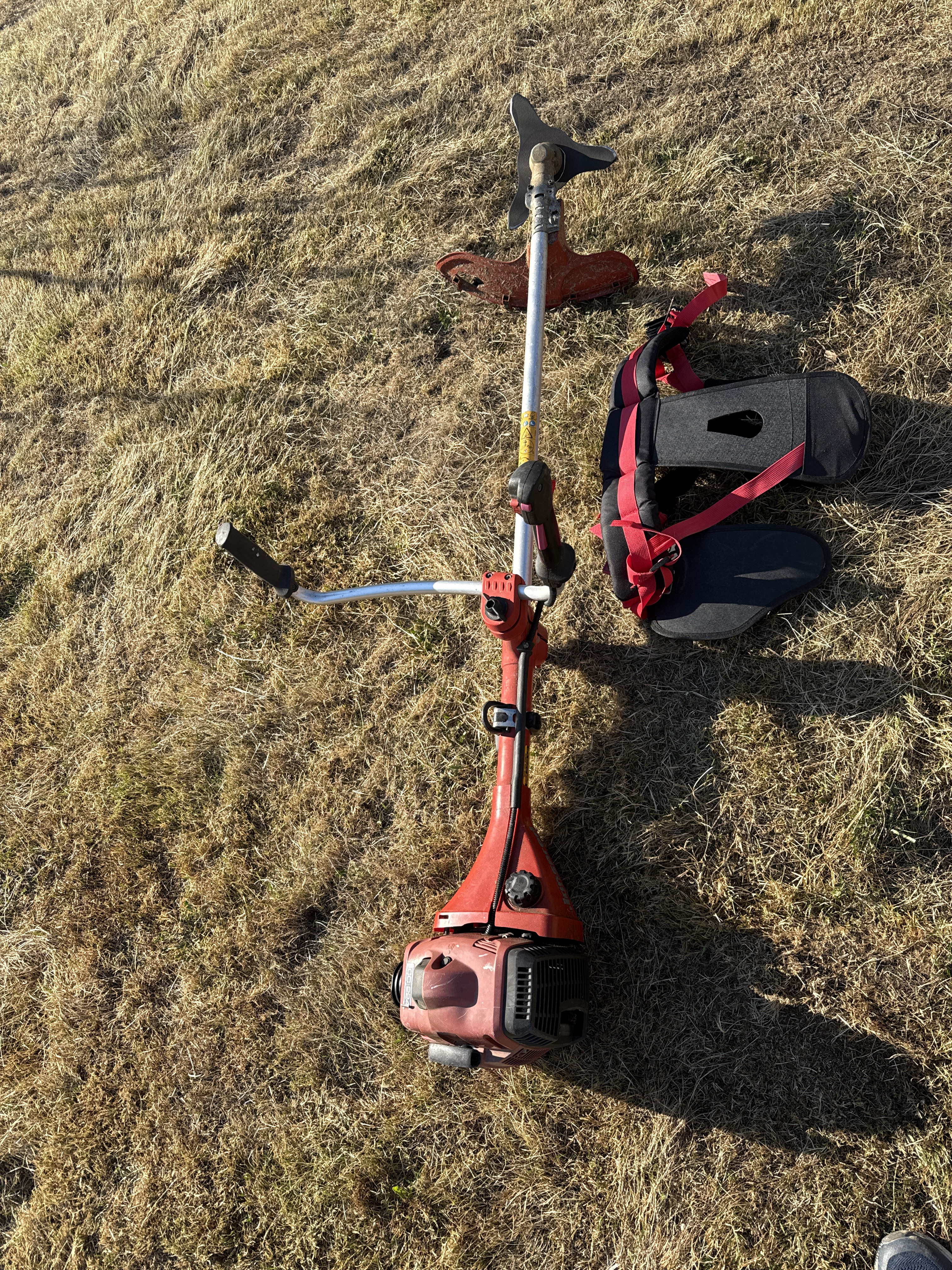 Ryddesag/gresstrimmer