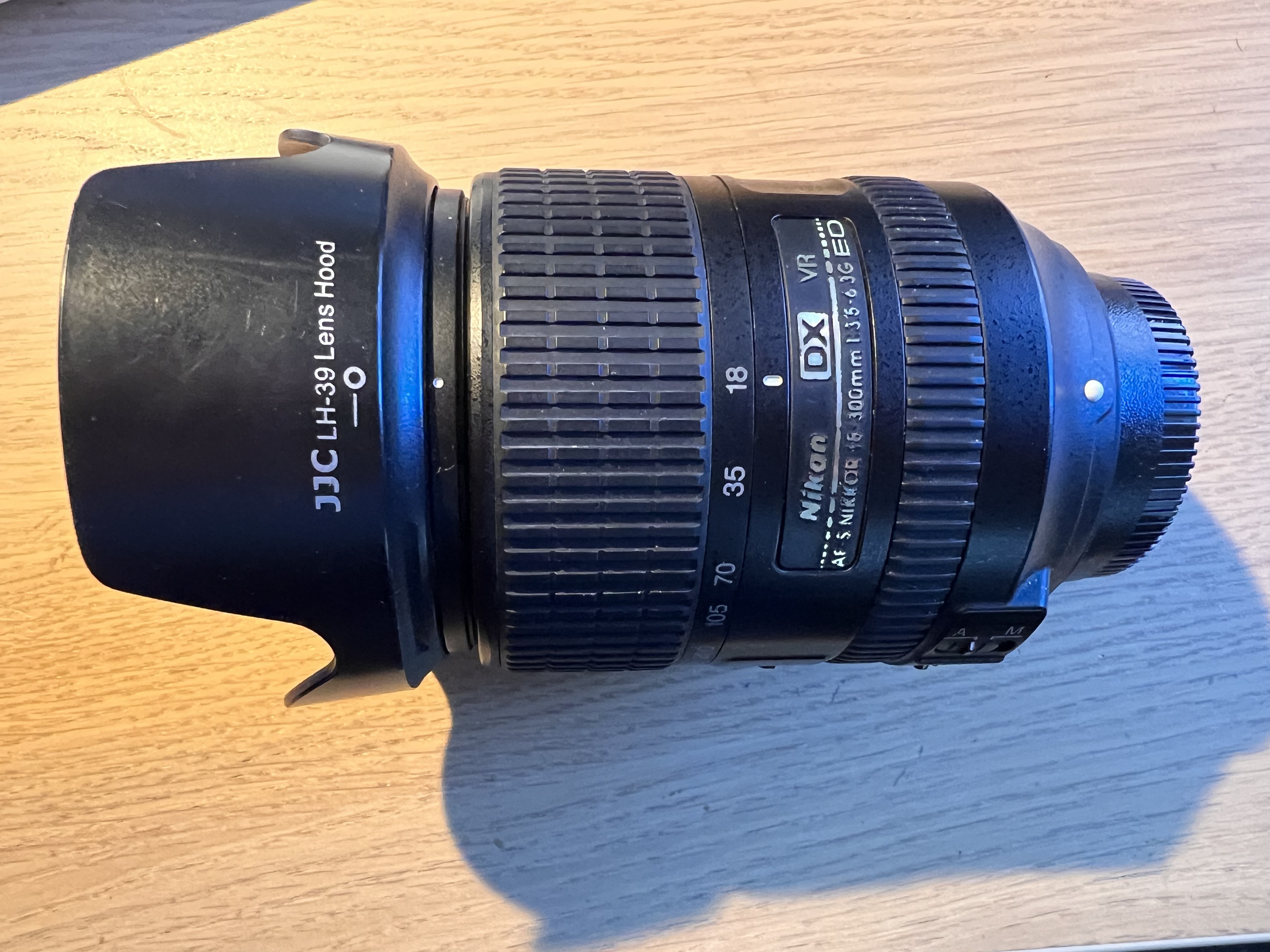 Nikon nikkor af-s 18-300mm 