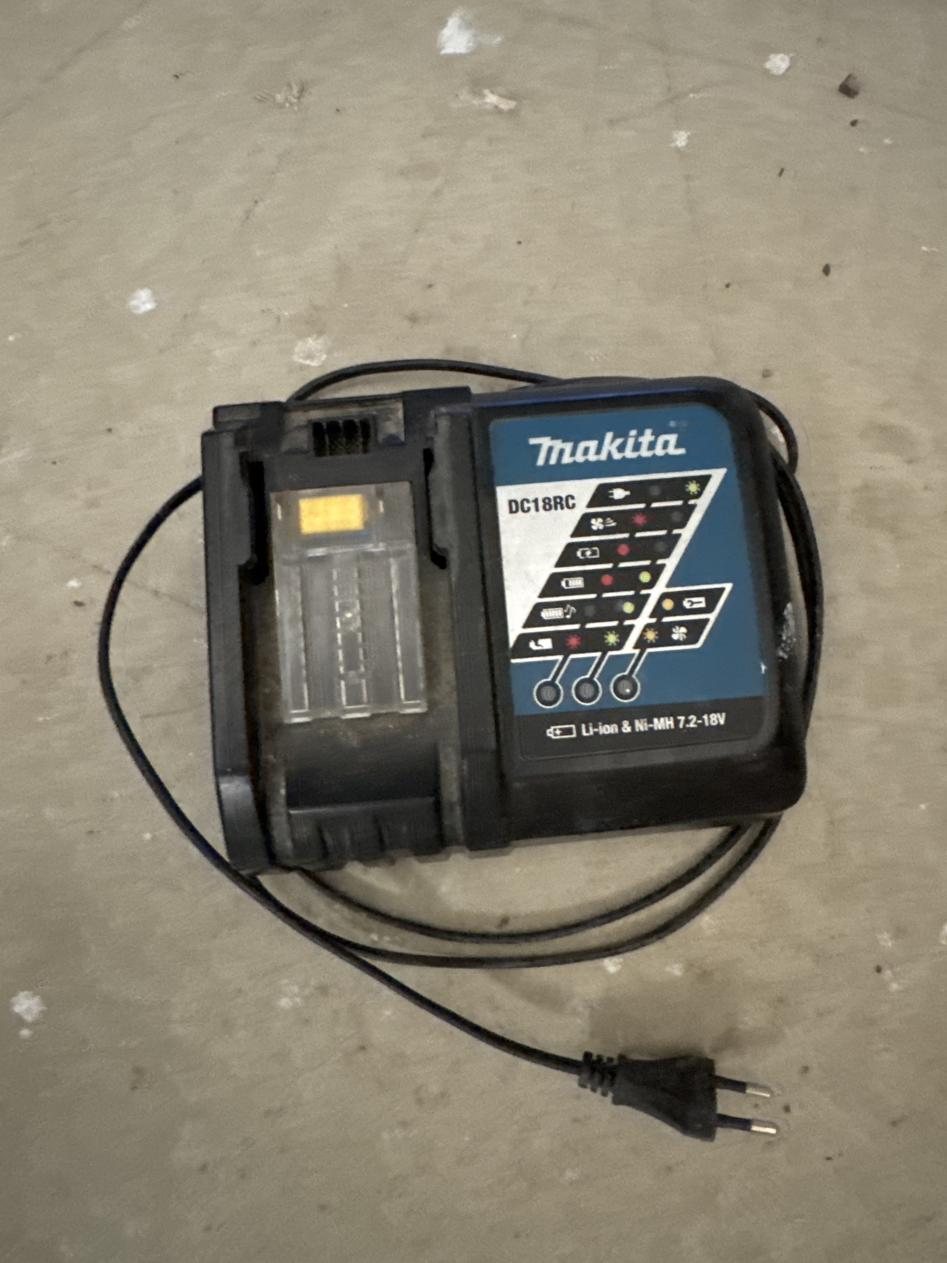Makita batteriladdare 18v