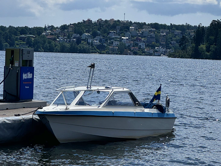 Bella 600 ht (m bilparkering under hyresperiod).