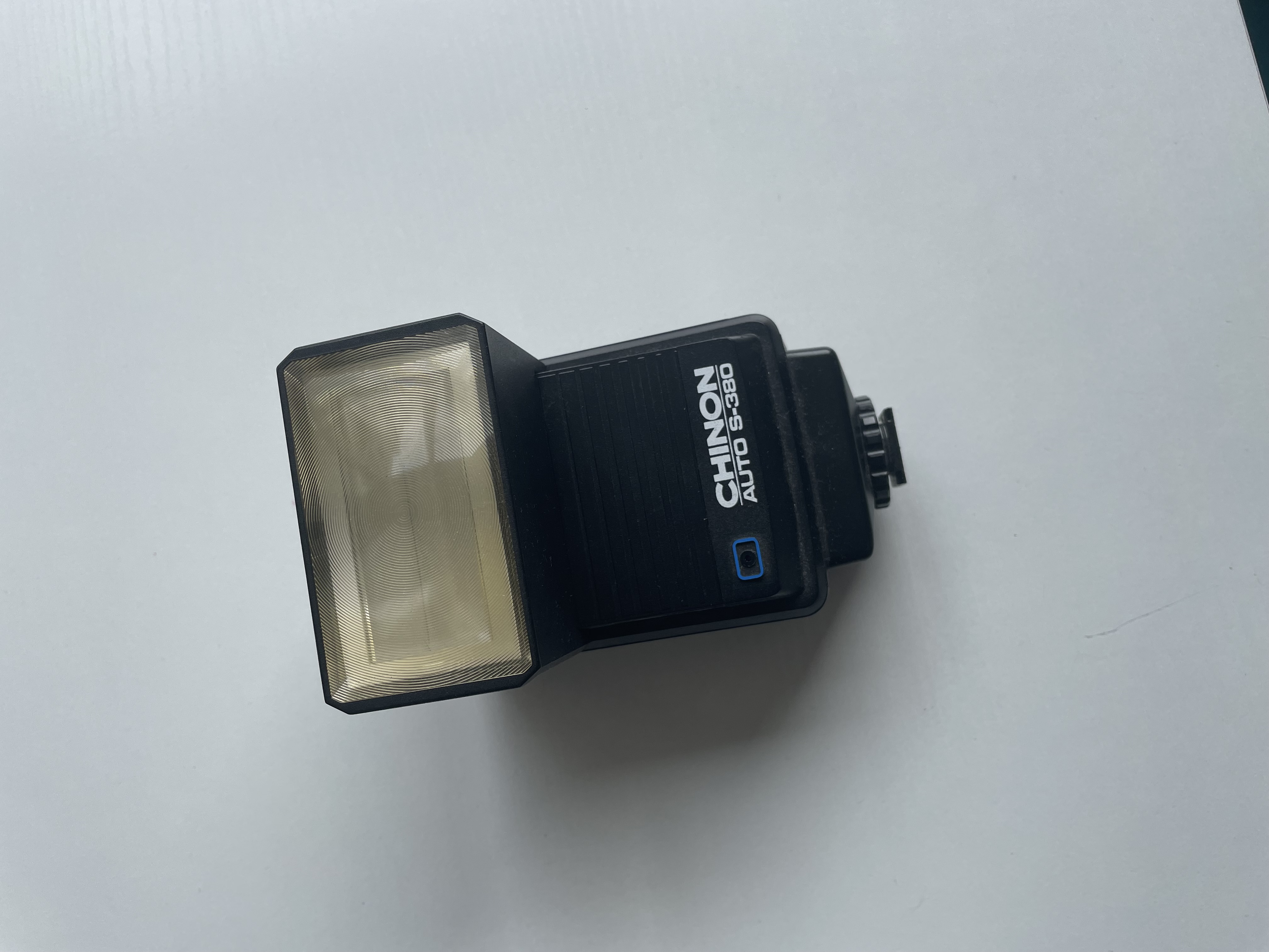 Chinon auto s-380 flashgun 