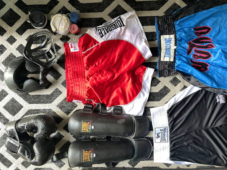 Mma & muay thai boxing martial arts training gear & attire