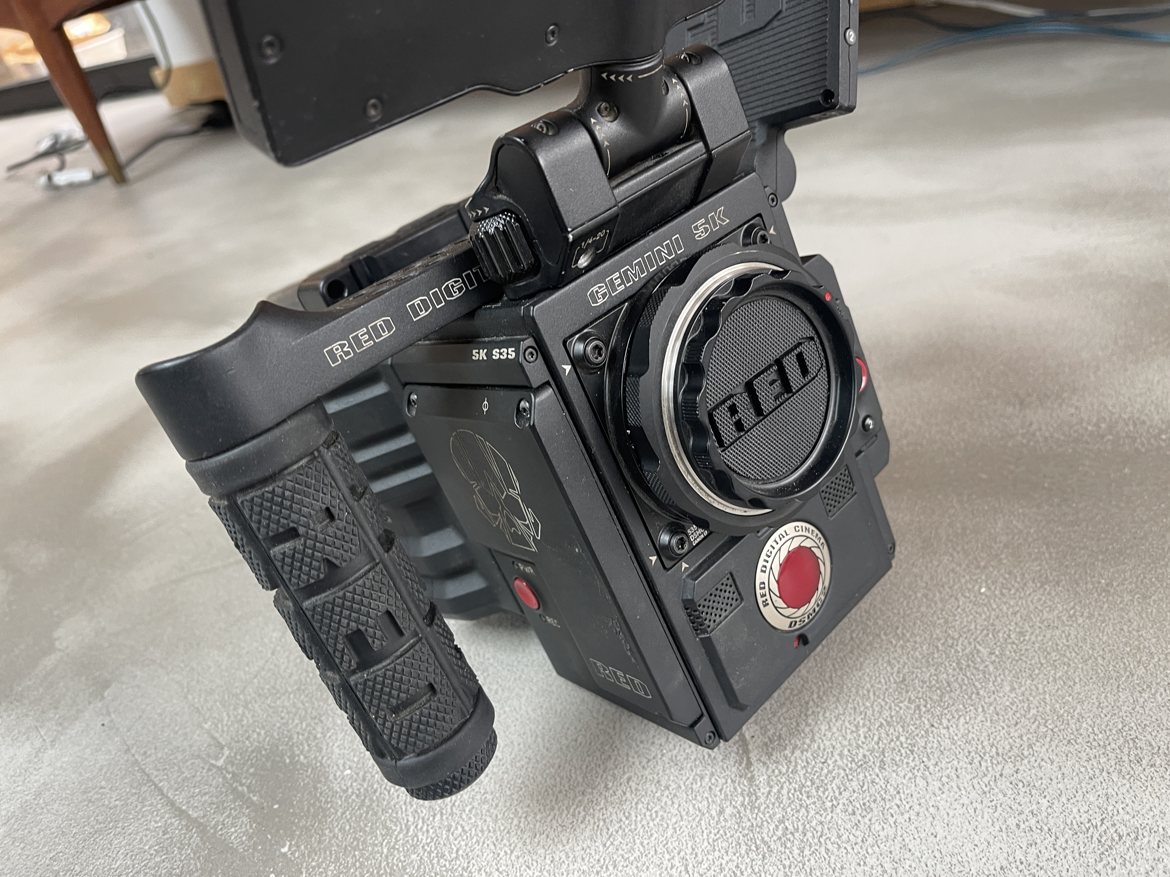 Red gemini 5k dsmc2 cinema camera - ef & pl mount