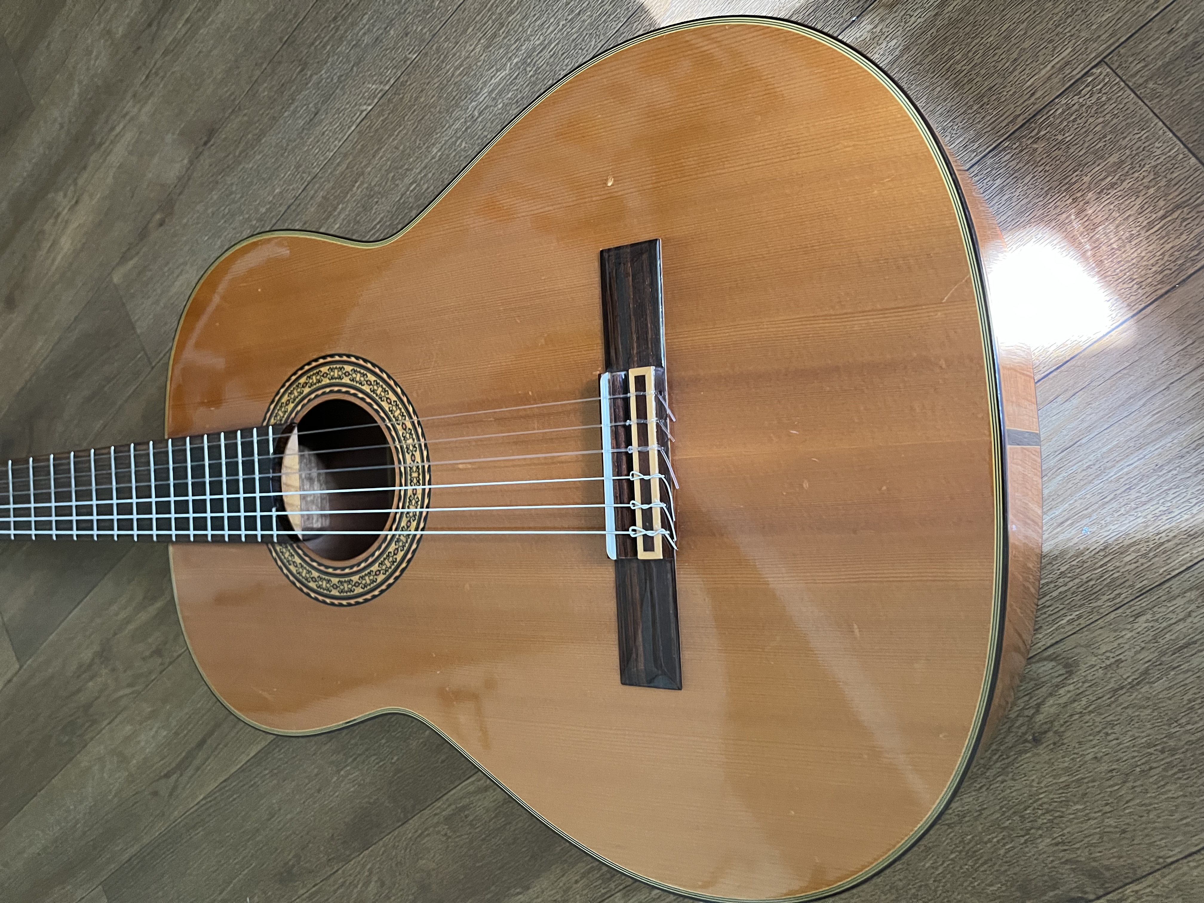 Yasuo abe gitarr 
