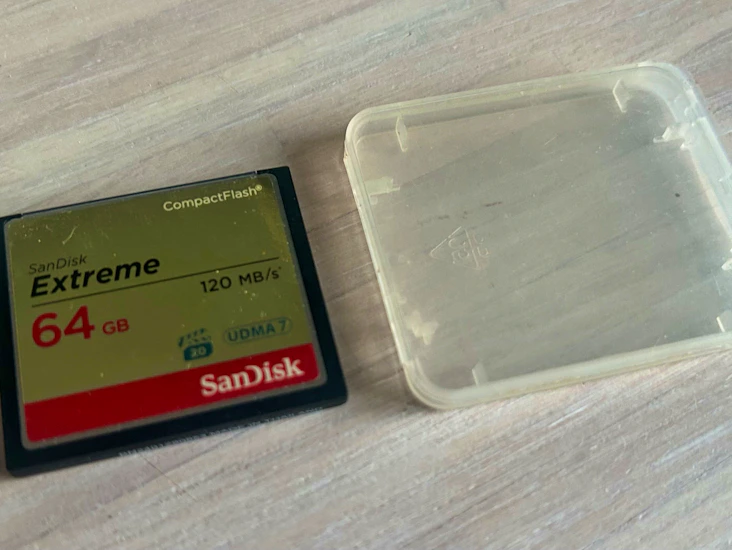 Minneskort compactflash 64gb