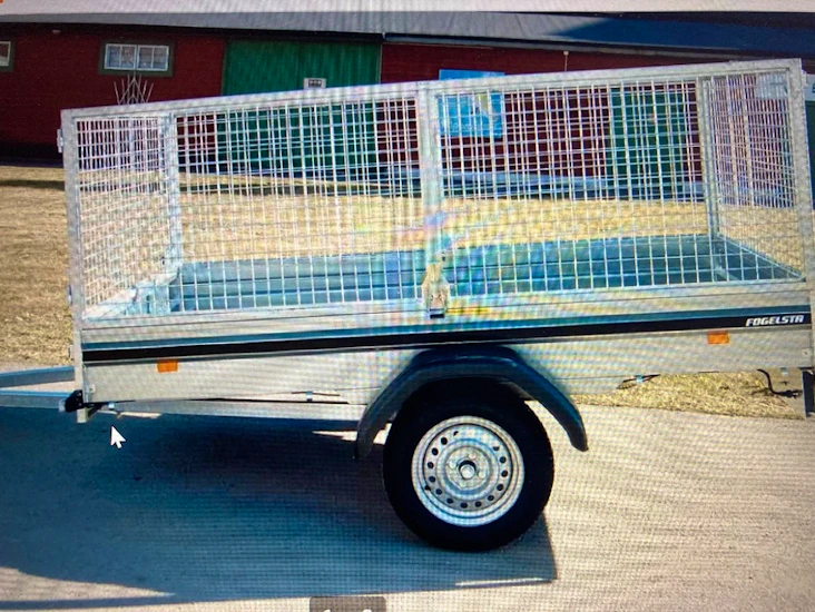 Bromsad släpkärra 750 kg lastvikt