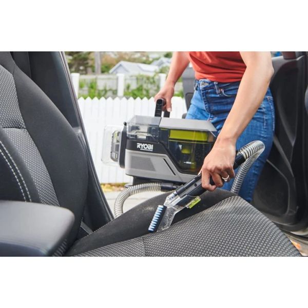 Sladdlös textiltvätt – perfekt för soffa, bil och mattor