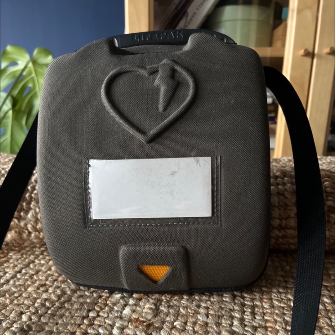 Hjärtstartare, lätt att ta med