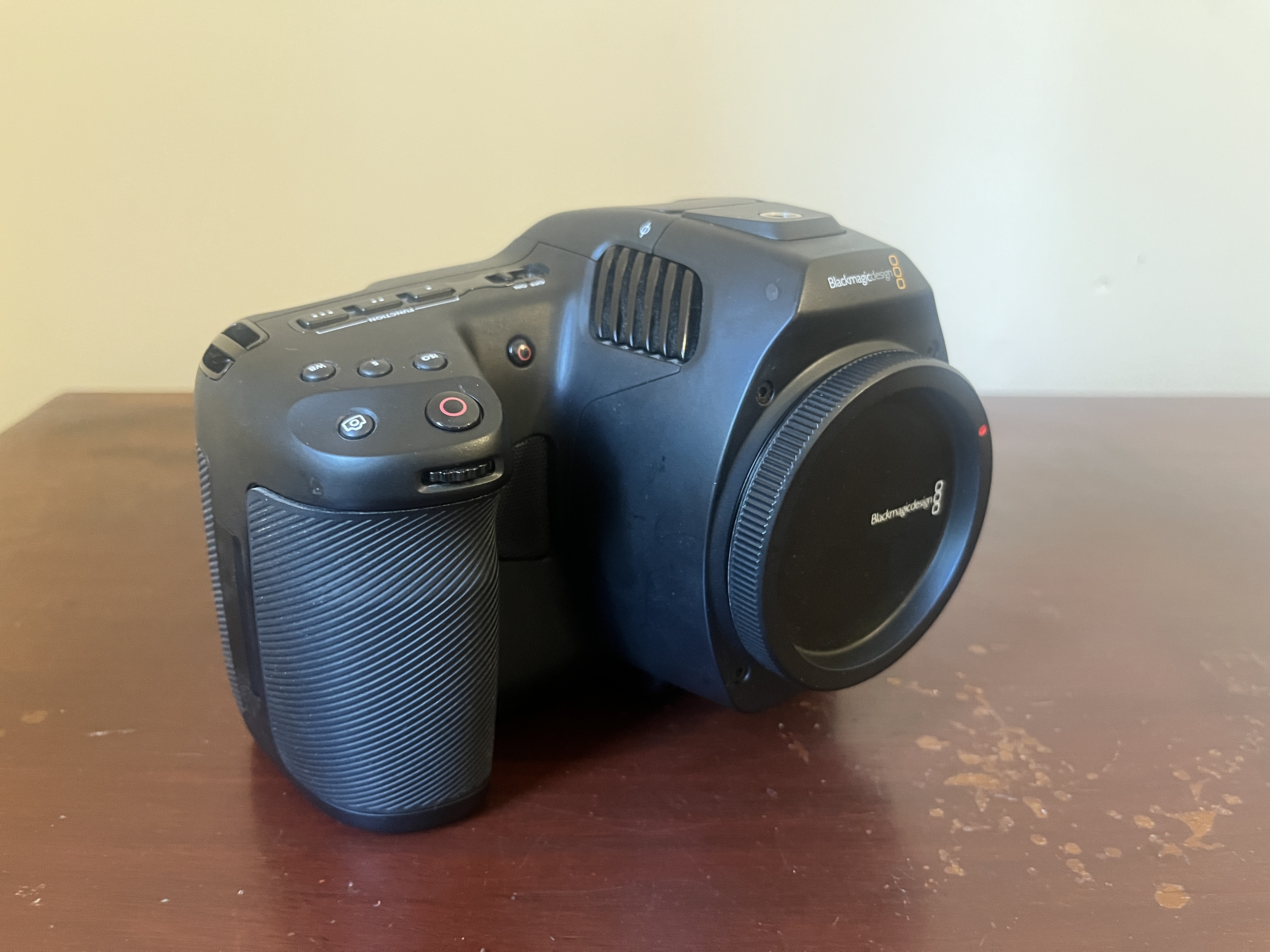 Blackmagic pocket cinema camera 6k pro