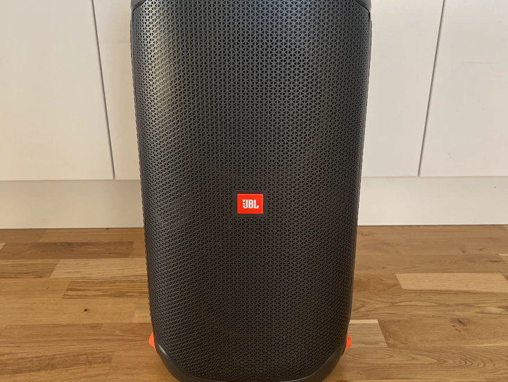 Hemkörning ingår! jbl partybox 110 med trådlösa mikrofoner