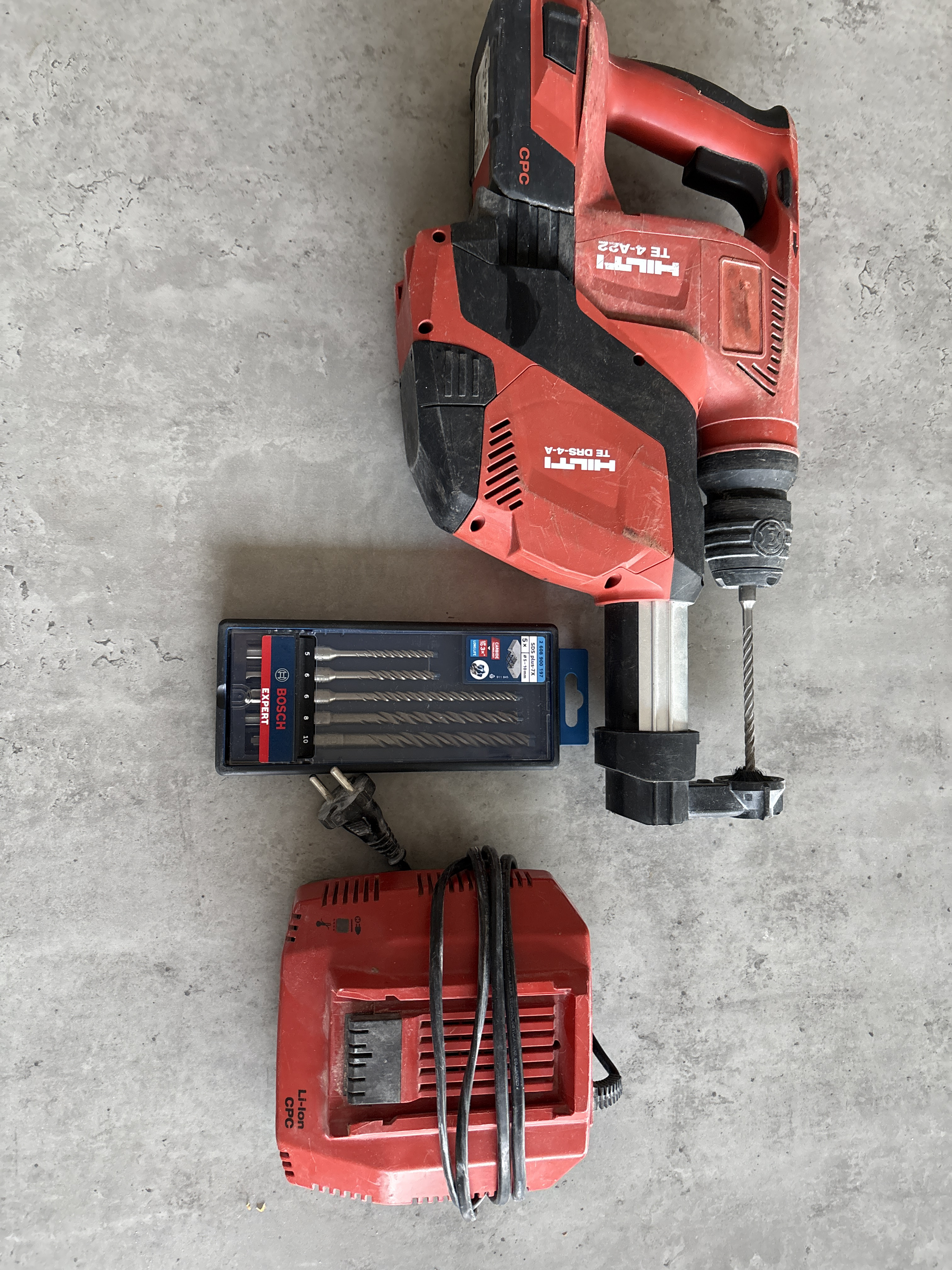 Hilti te4-a22 slagborr (med nya borr)