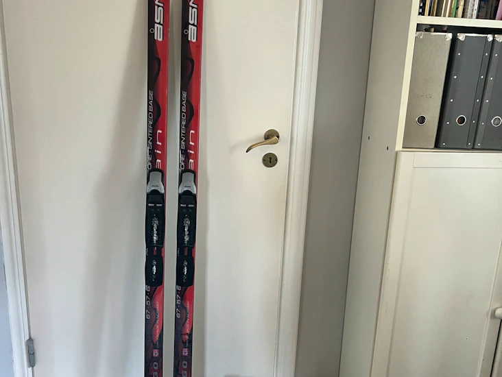 Åsenes fjällskidor/turskidor 180 cm + stighudar