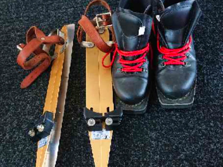 Långfärdsskridskor och sko (strl 40)