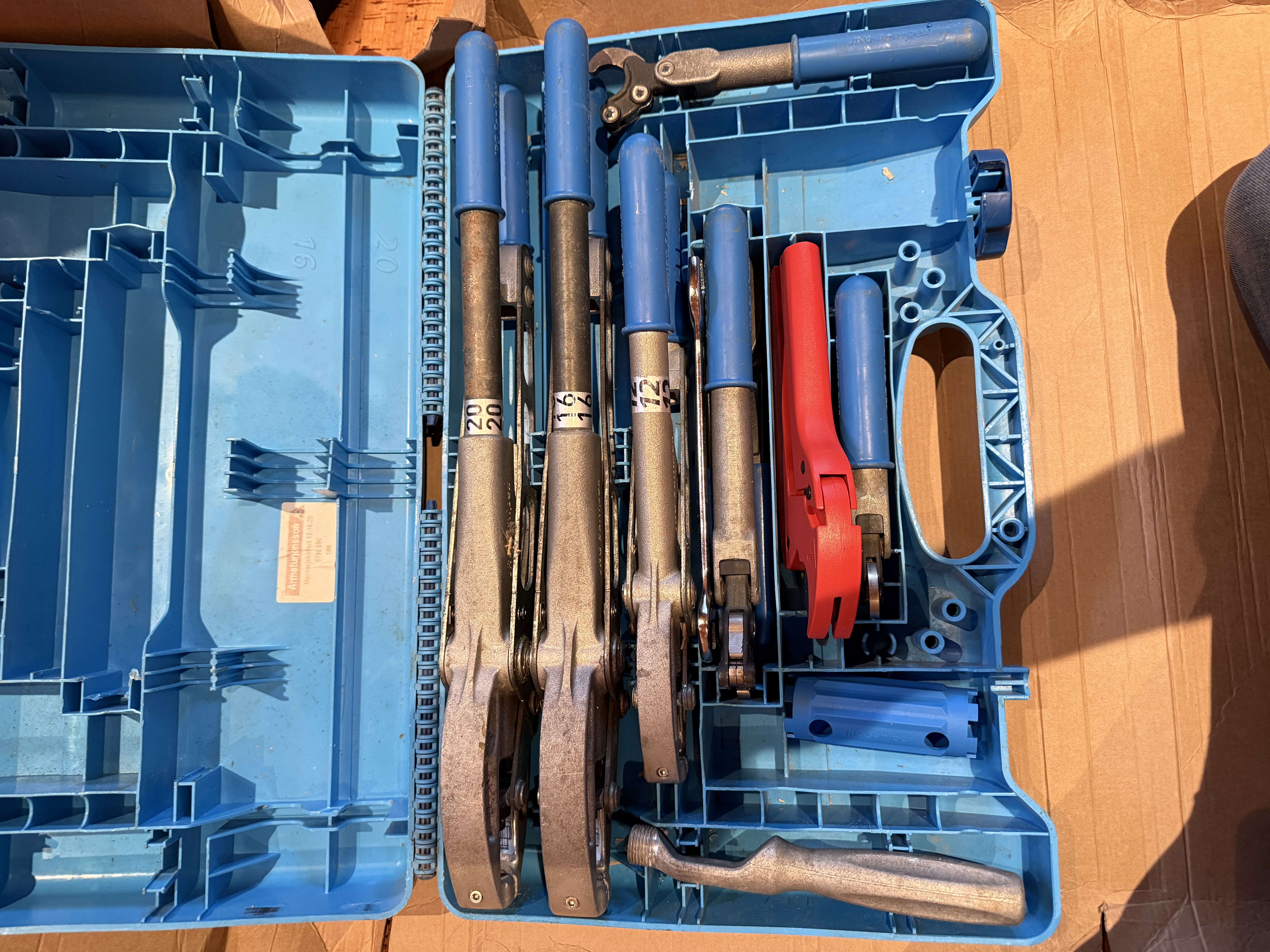 Sanipex verktøy/tenger