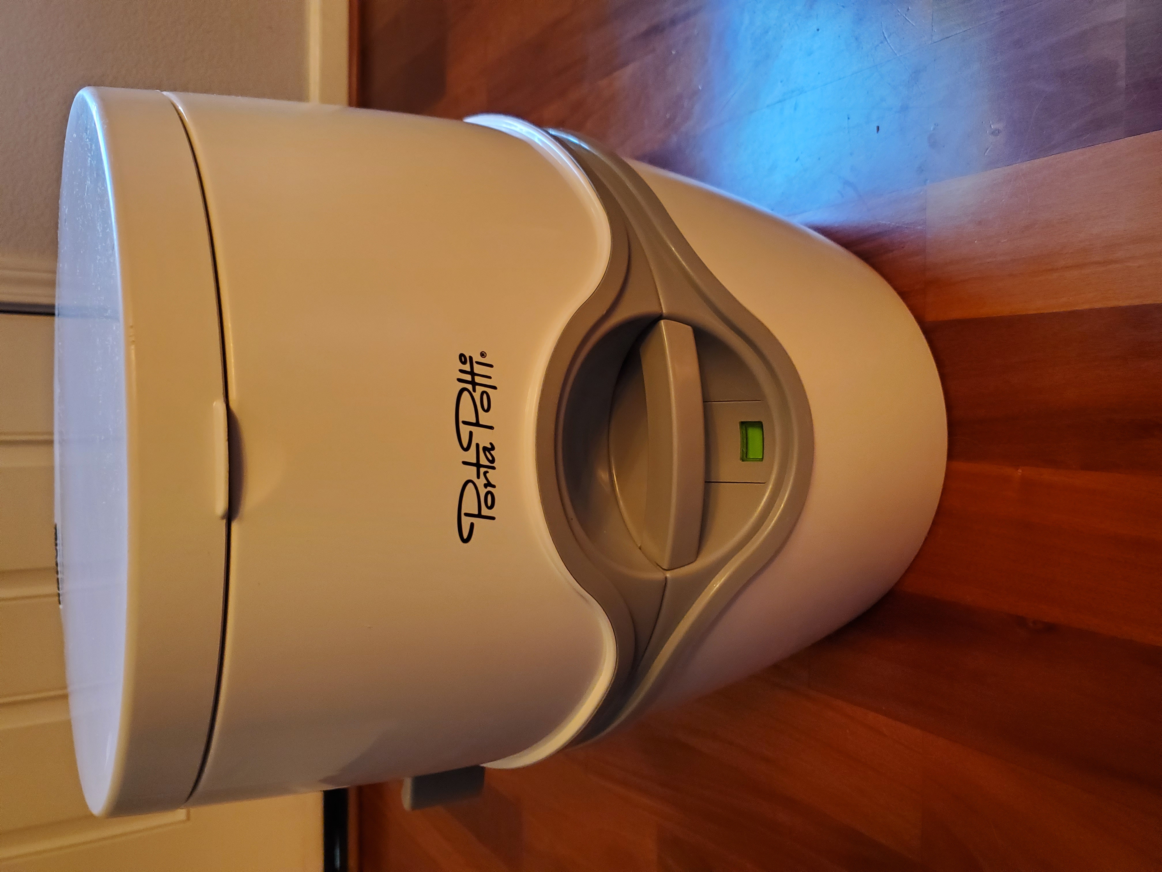 Thetford porta potti 565e curve portable