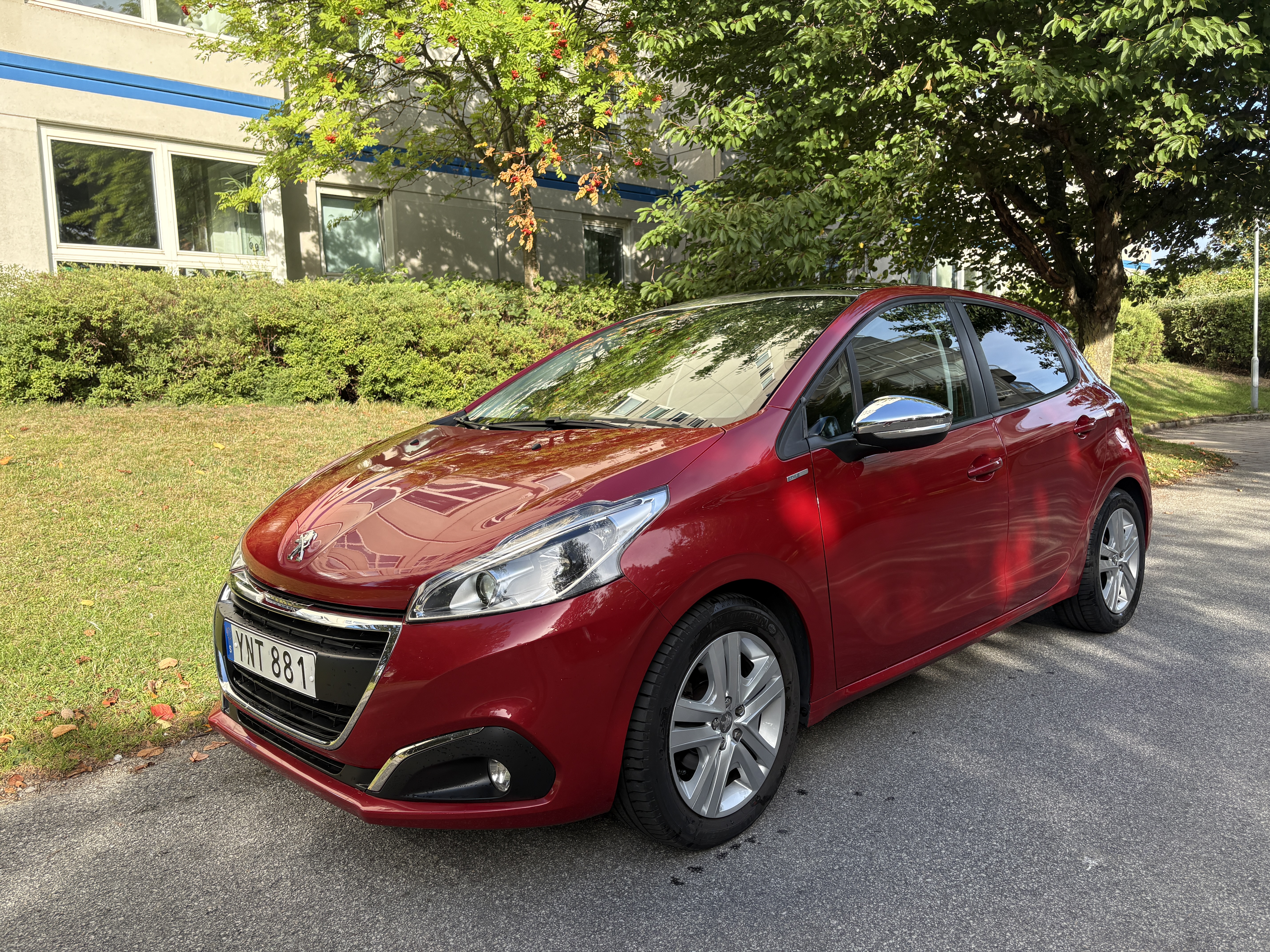 Peugeot 208 1.2 vti style (2017)