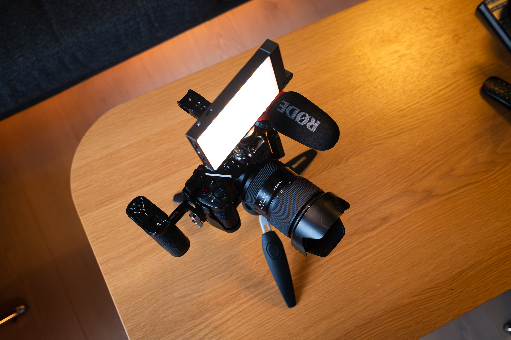 Sony a7 iv — filmrigg og lyspakke