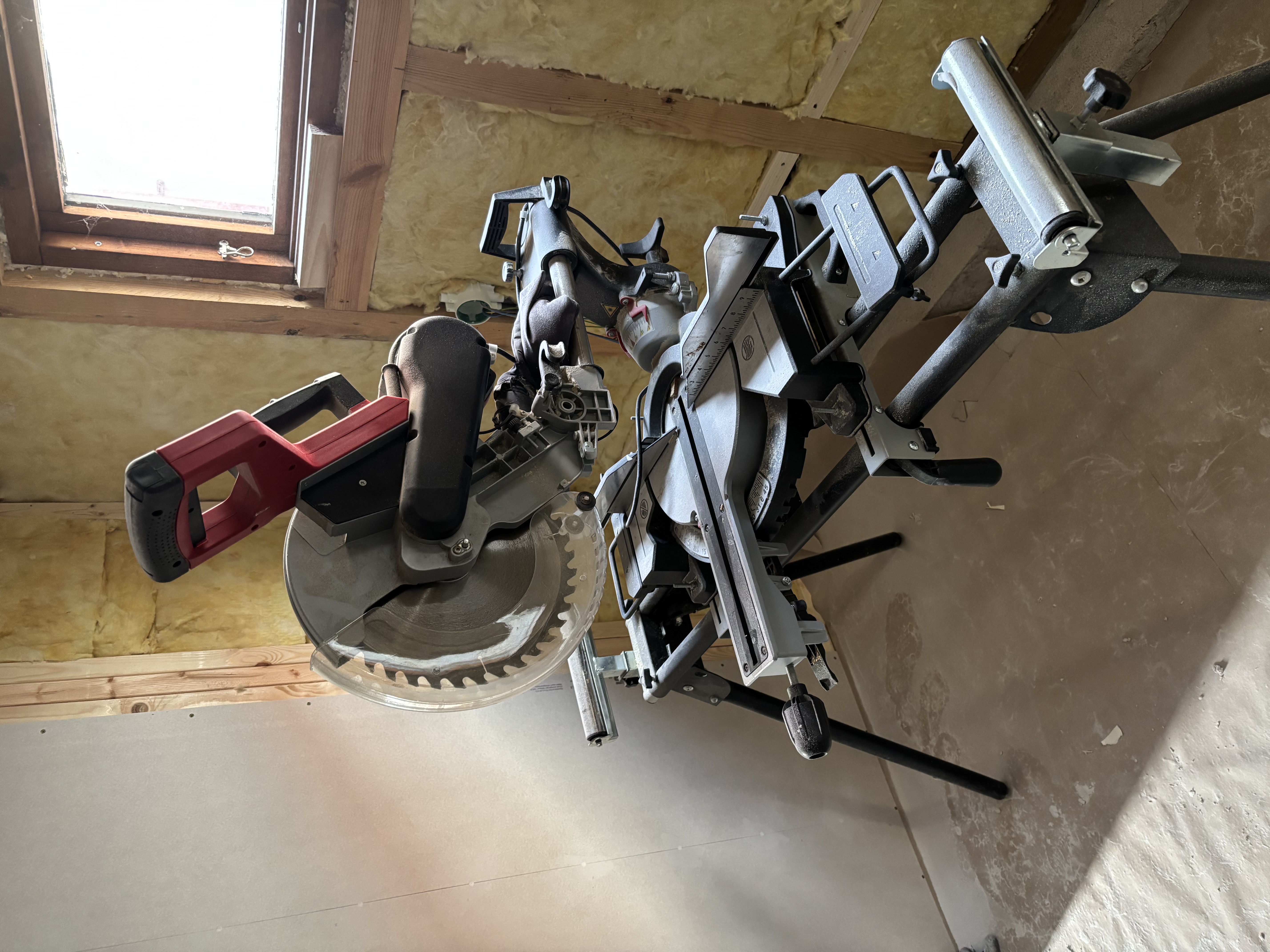 Kraftfull kap- och gersåg 2000 w