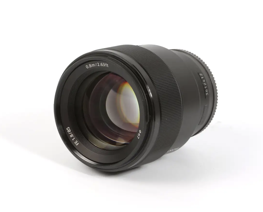 Sony fe 85mm f/1.8 lens