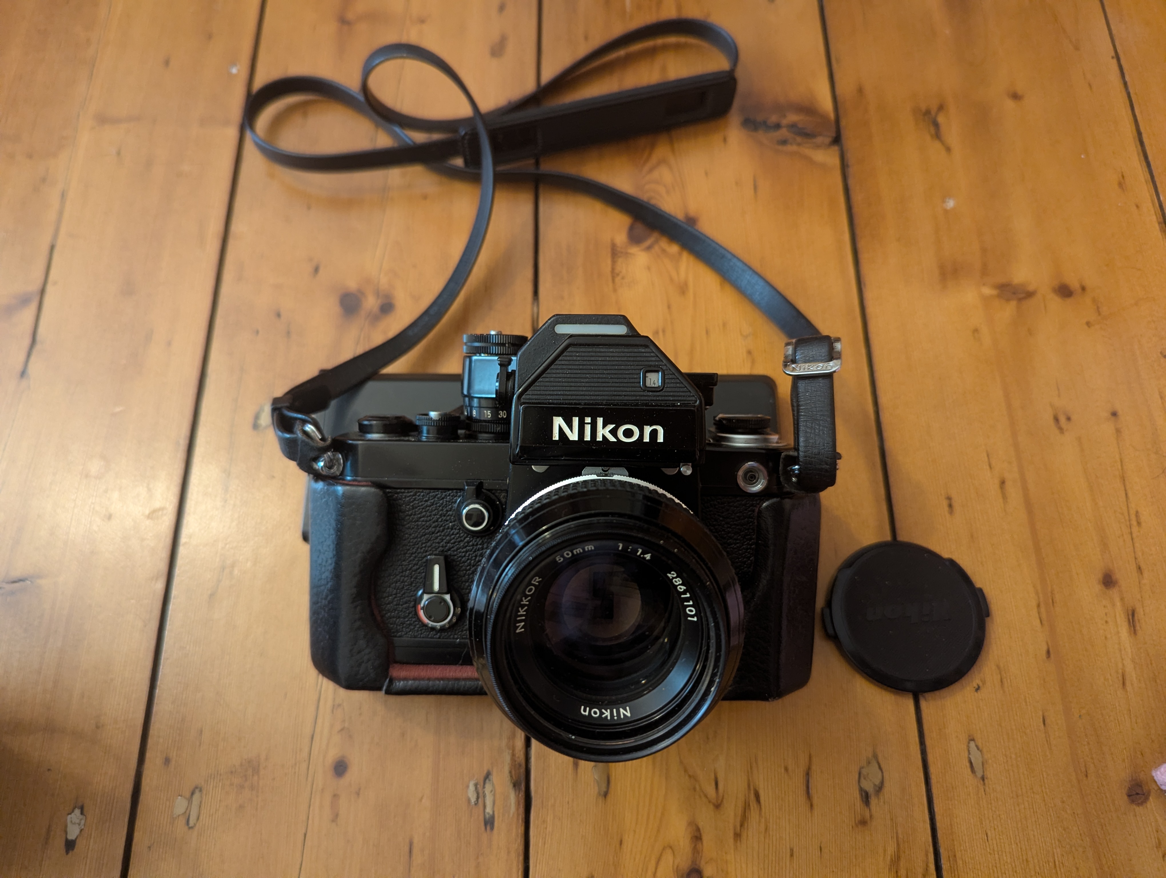 Vintage nikon f2 all-mechanical 35mm film camera body (black)