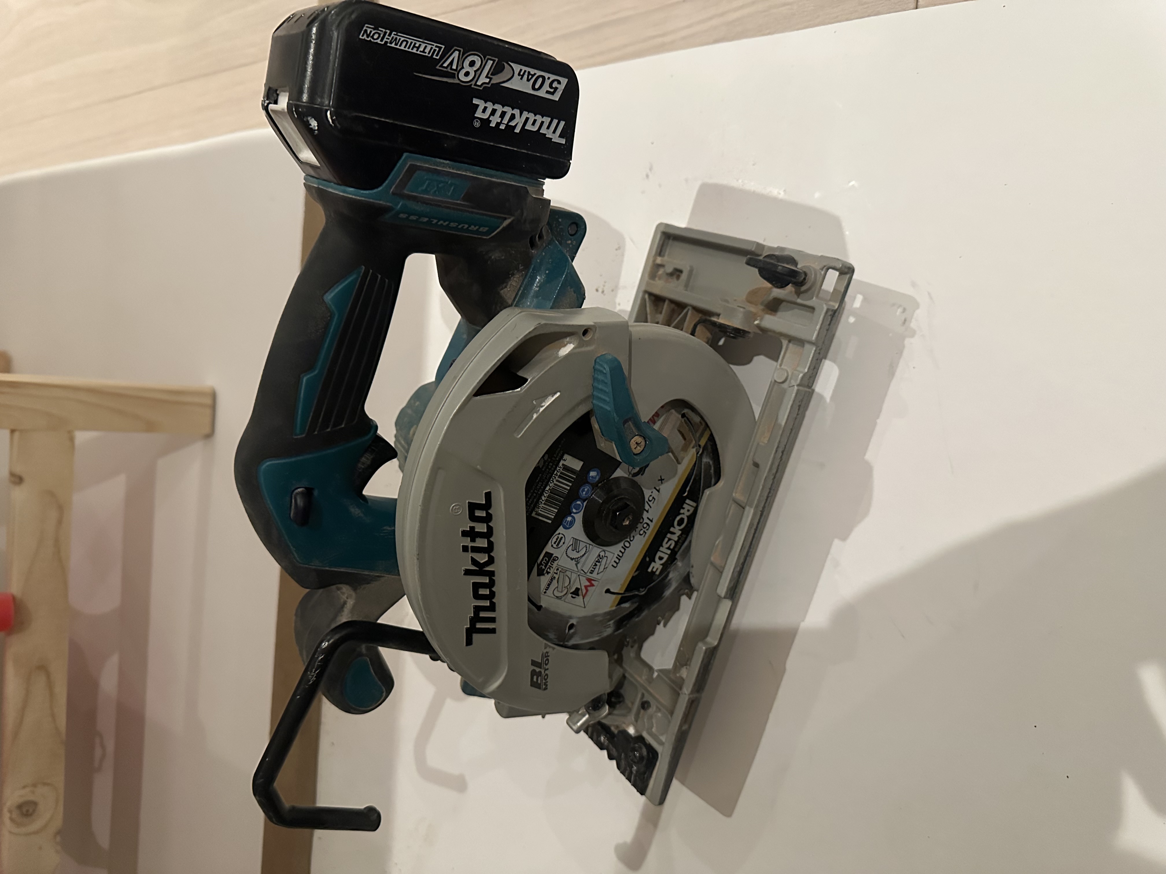 Makita cirkelsåg 18v