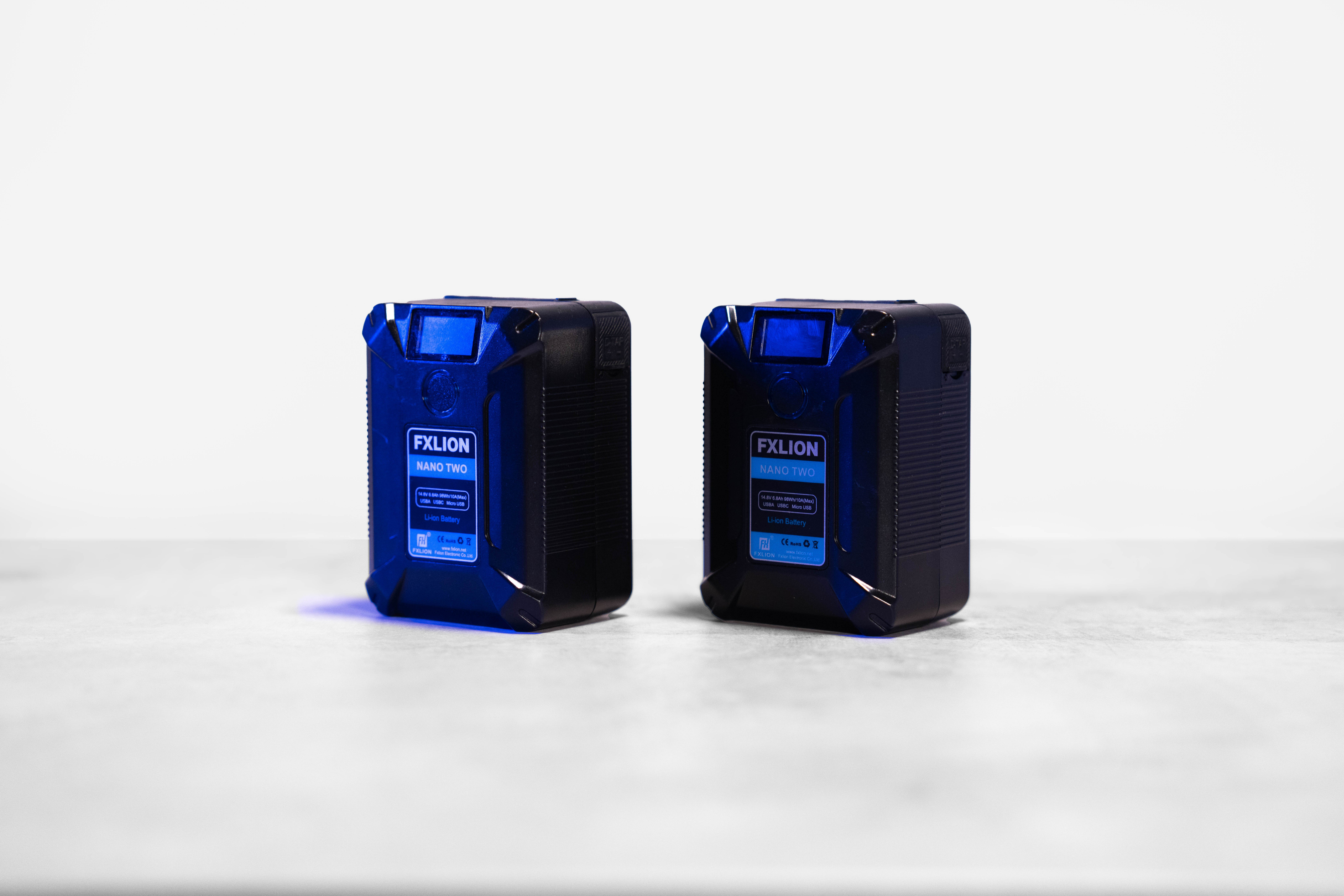 Fx lion nano two wireless v-mount battery