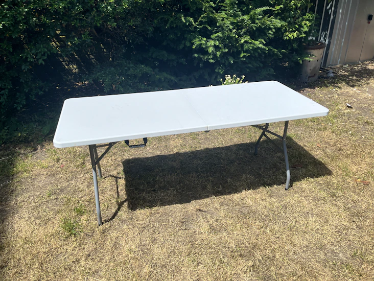 6ft (180cm) long folding trestle table