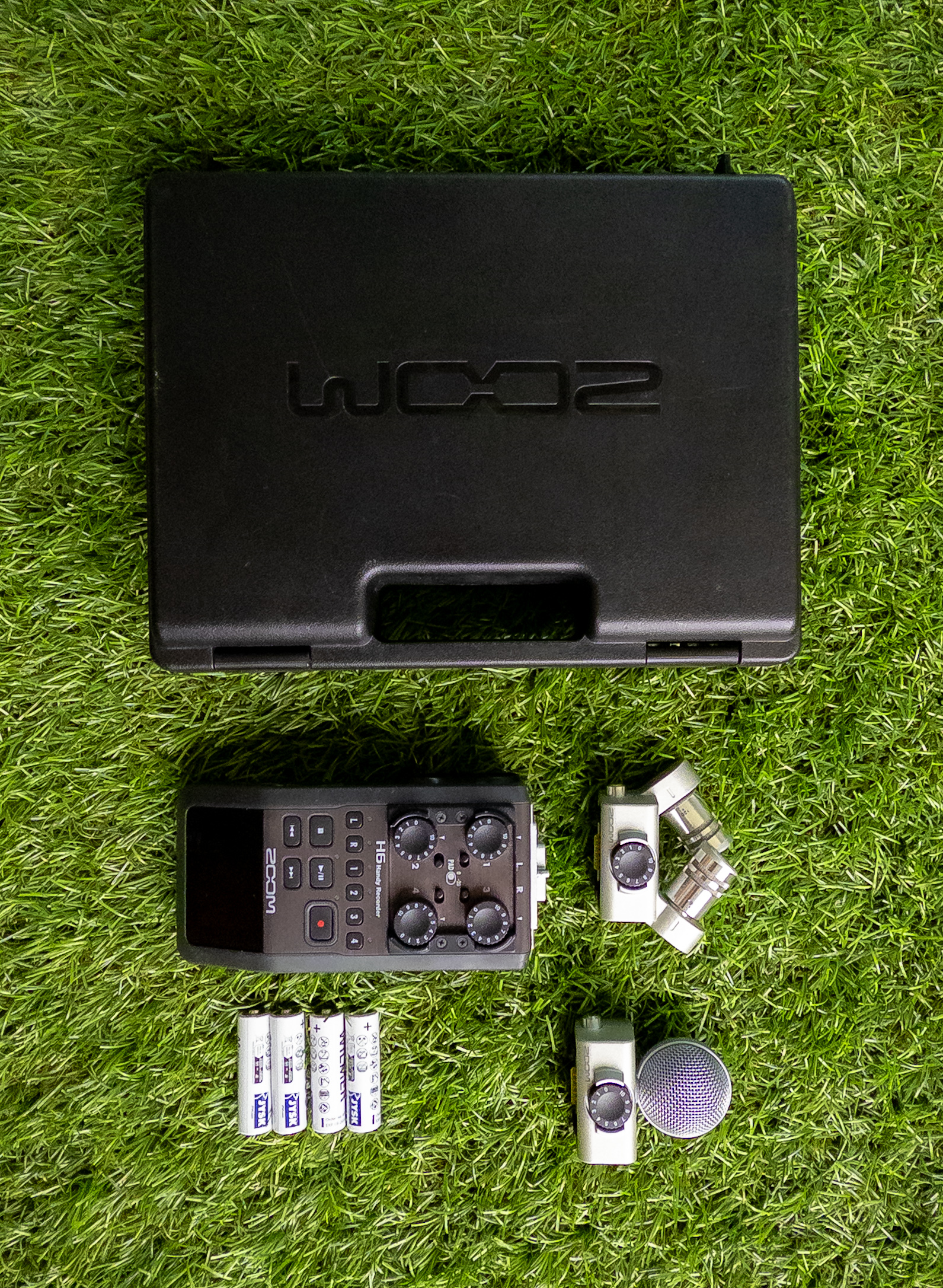 Zoom h6 professional audio recorder – complete kit