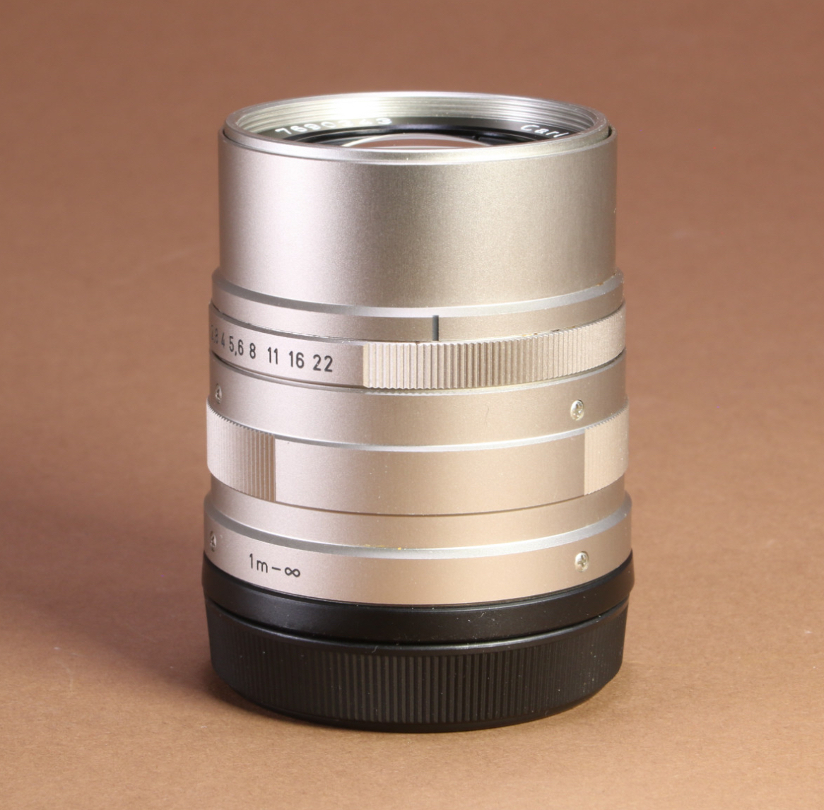Contax carl zeiss 90mm t* f2.8