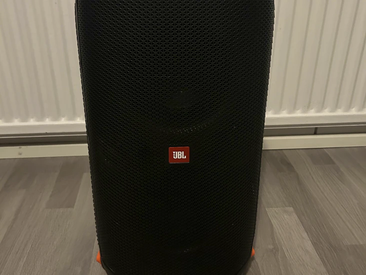 Jbl partybox 110 + jbl langaton mikrofoni 2 kpl