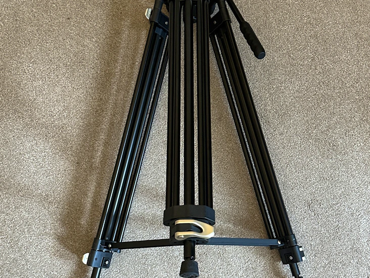 Smallrig heavy-duty fluid head tripod