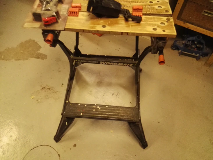 Hoppfällbar arbetes bänk