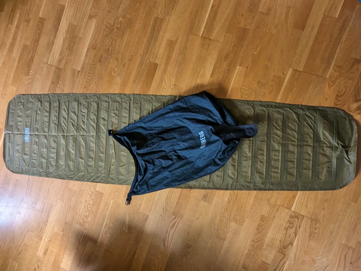 Liggunderlag med drybag pump urberg