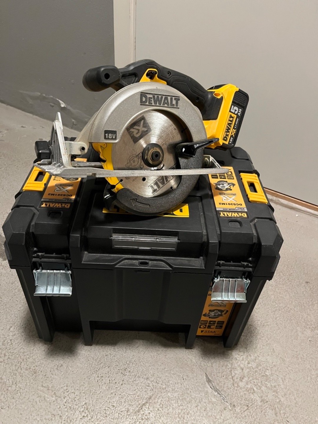 Dewalt dcs391