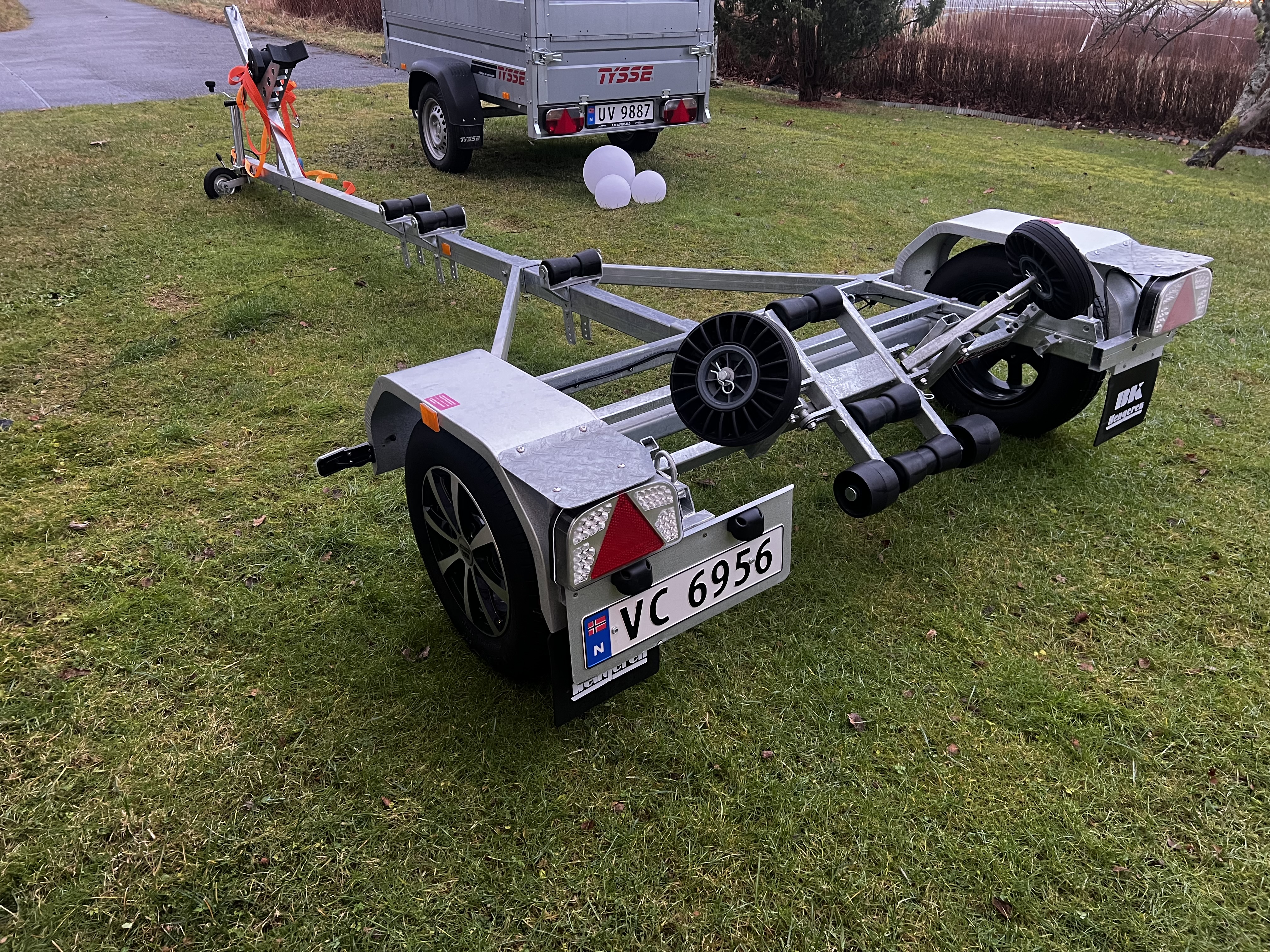 Bk hengeren 0718t maks 18 fot, tillatt totalvekt 750 kg