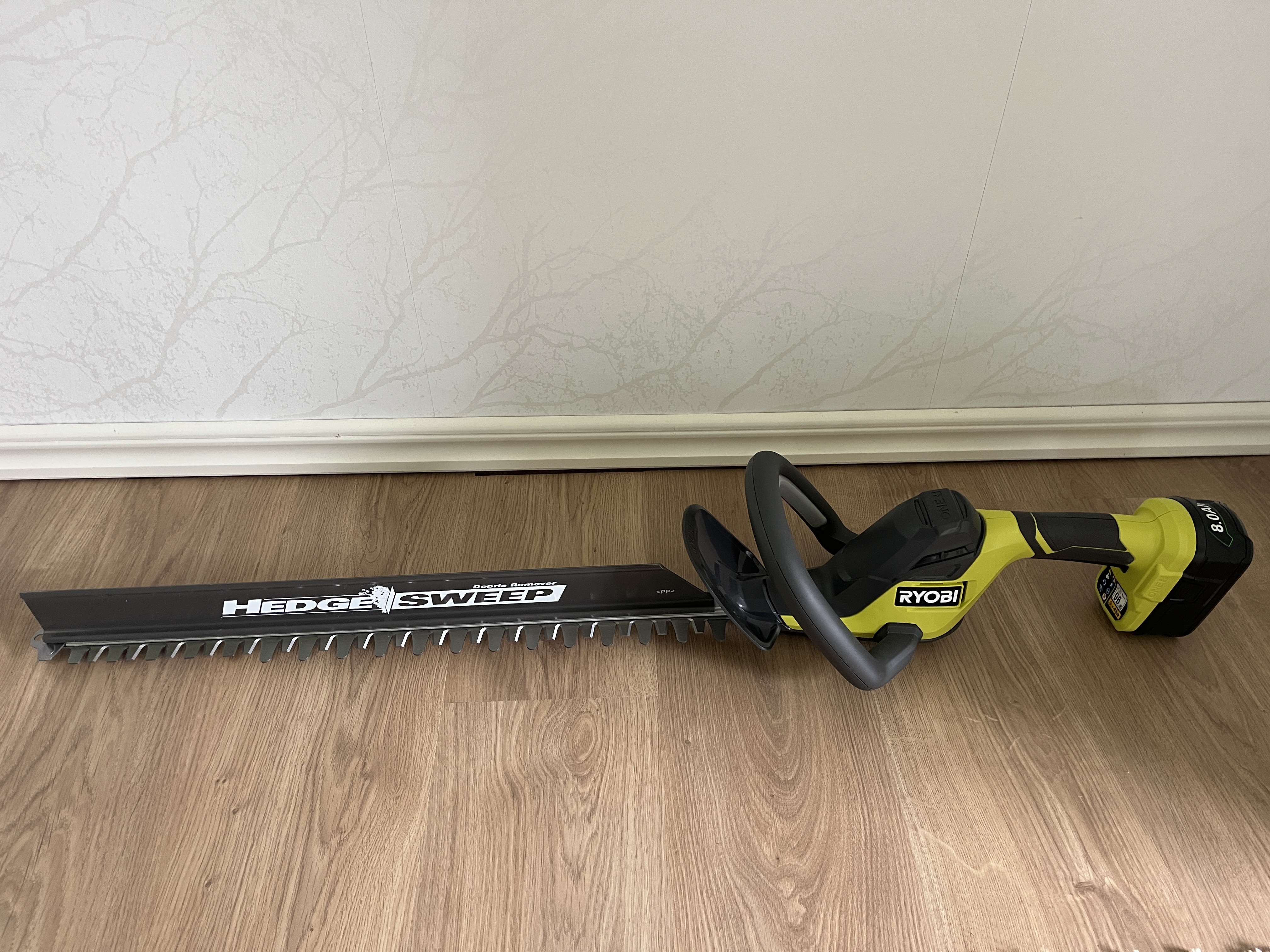 Ryobi häcksax