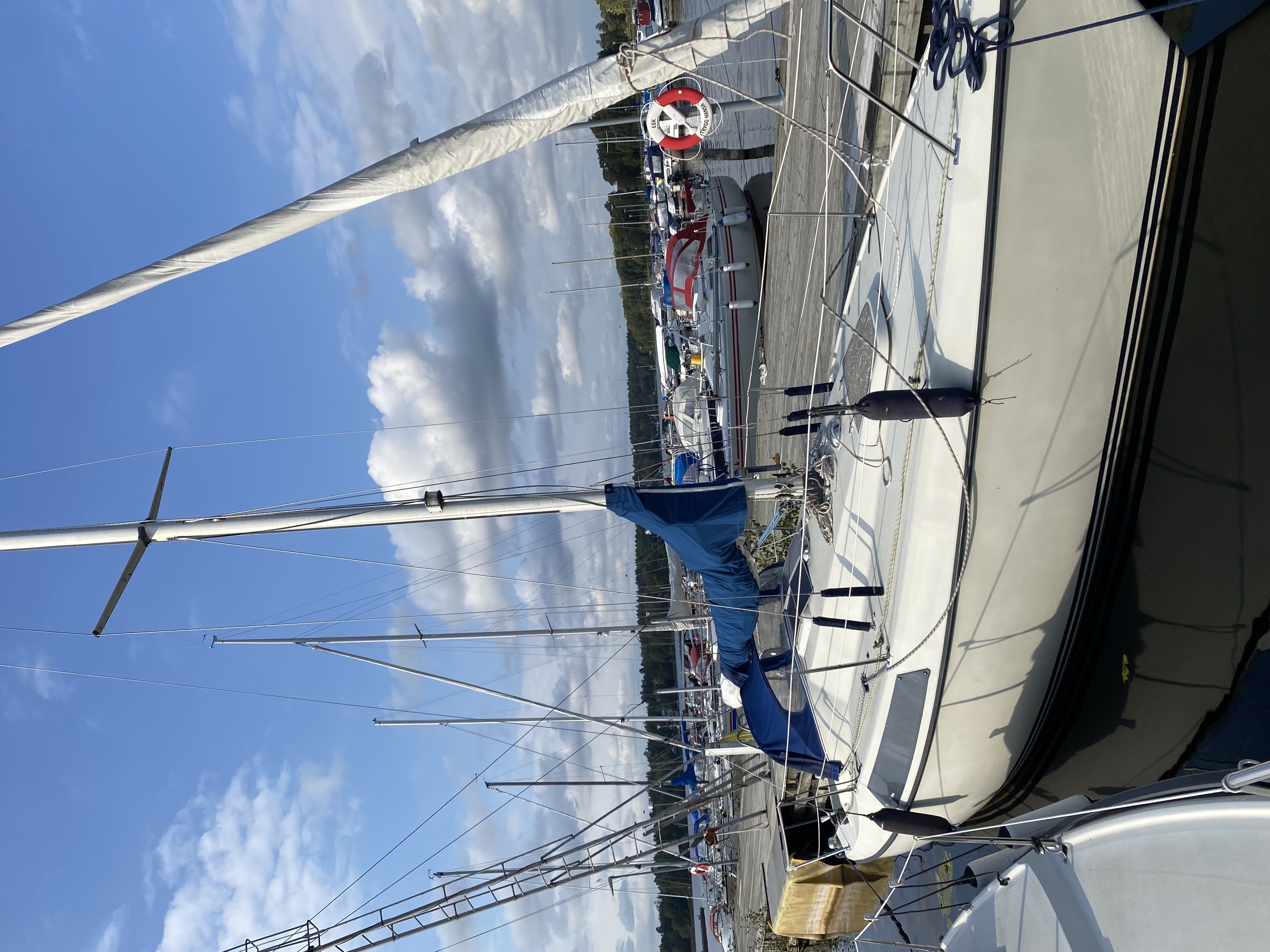 Klassisk maxi 84 i saltsjöbaden – perfekt för skärgårdssemester!