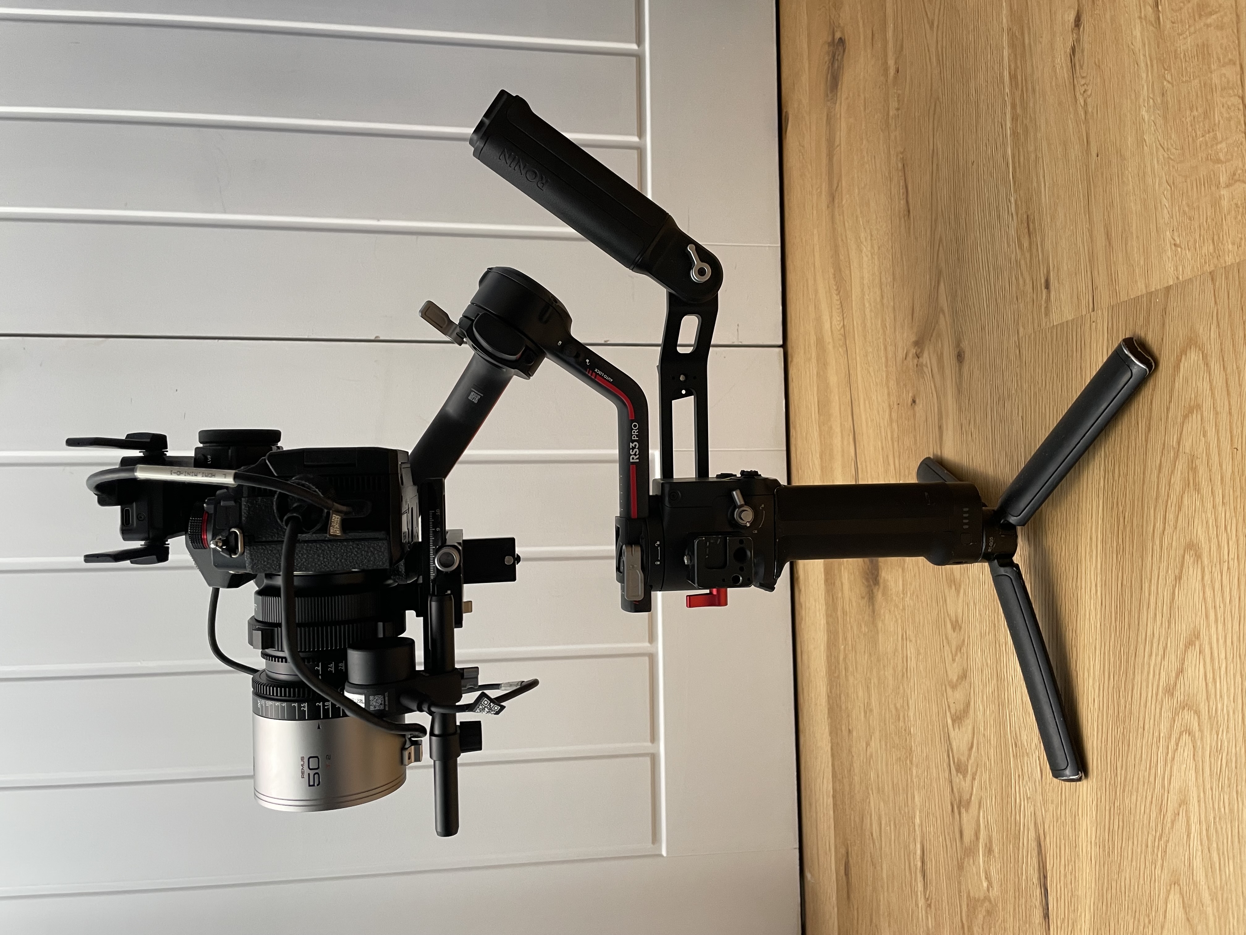 Dji rs 3 pro gimbal with 3d focus & motor for manual lenses & raven eye wireless monitor