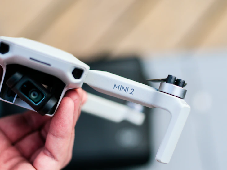 Dji mini 2 (fly more package)