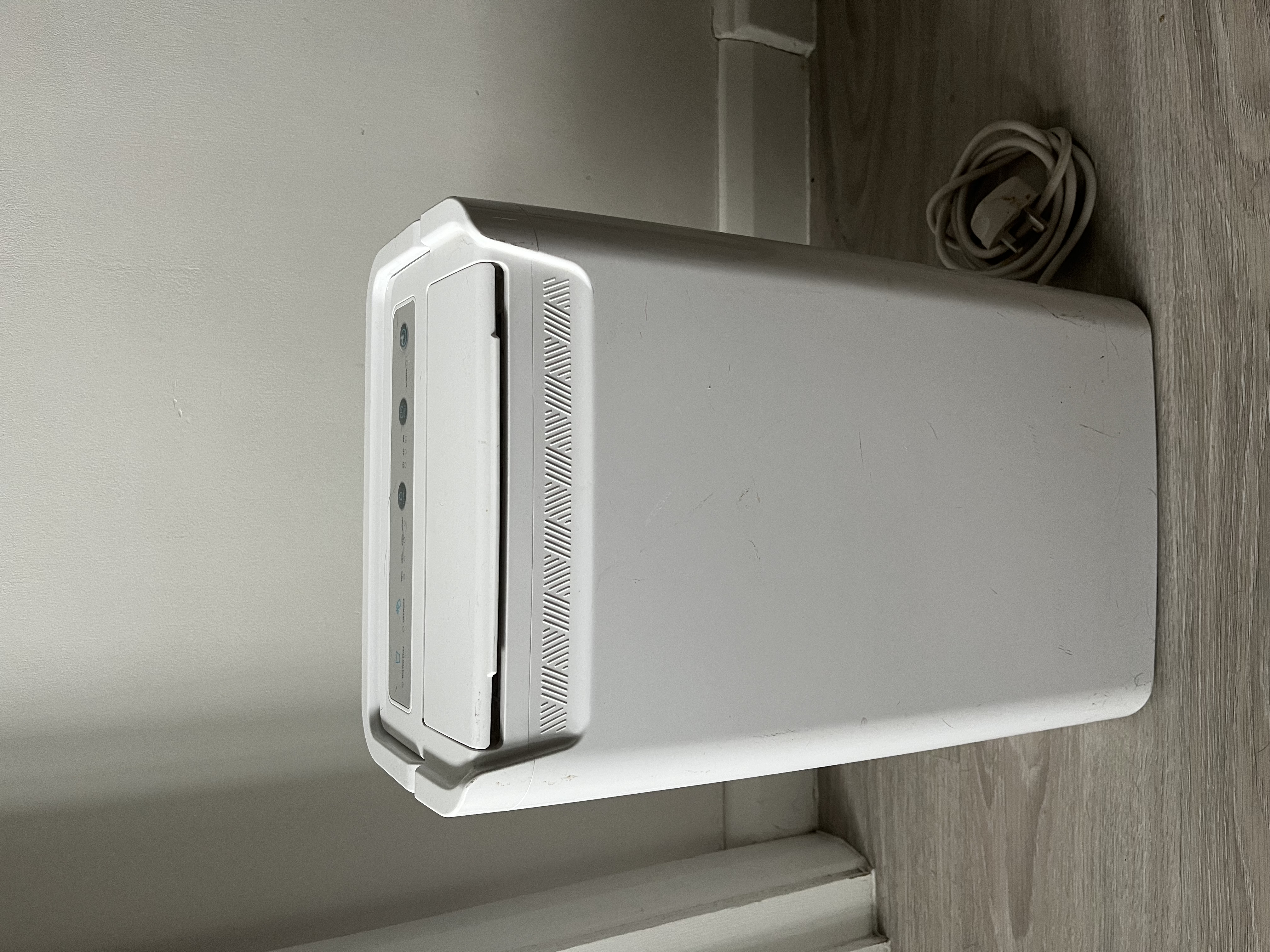 Dehumidifier 