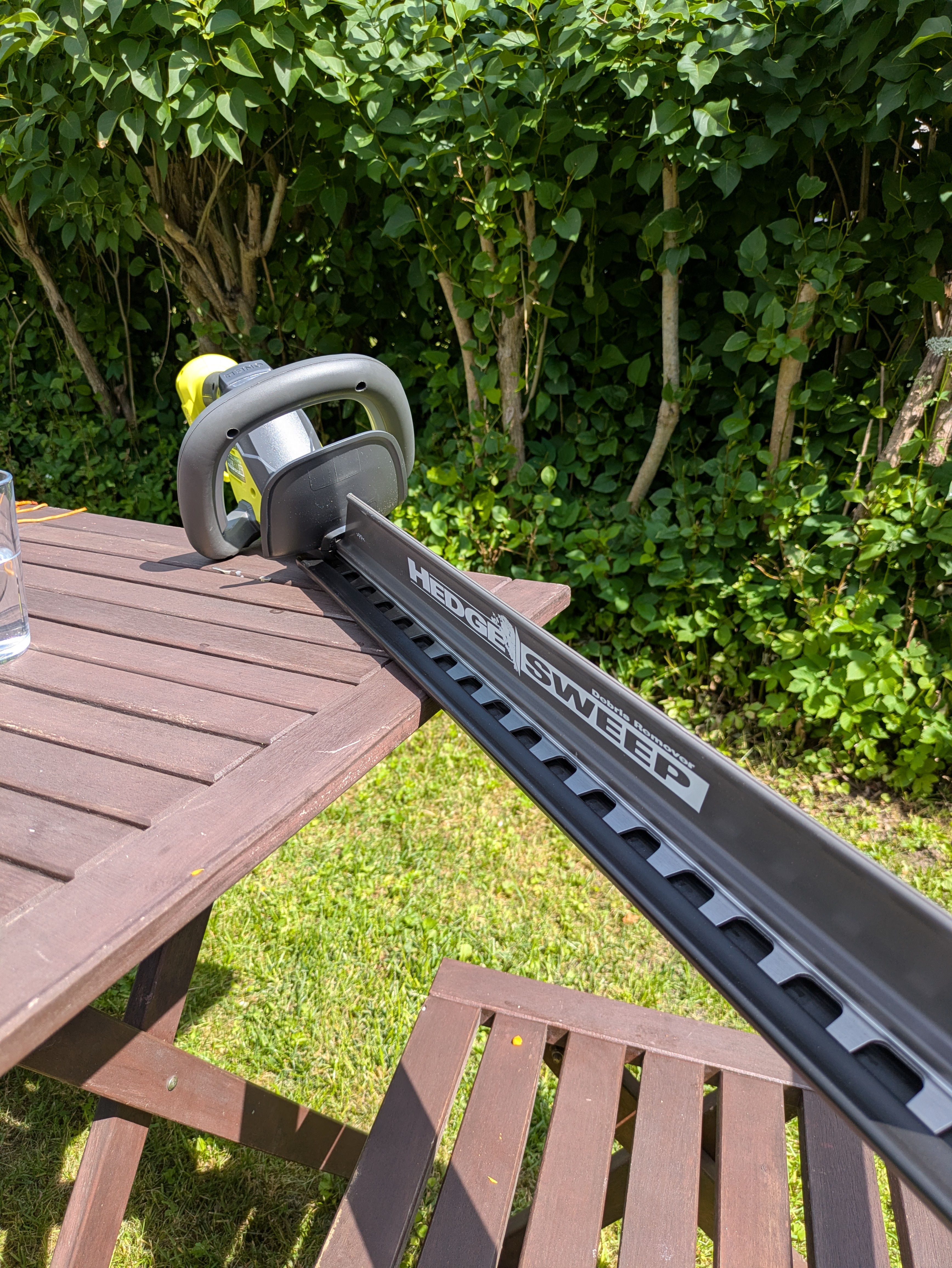 Extremt bra och lättanvänd ryobi-häcksax