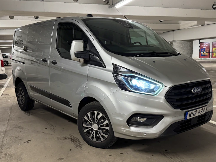 Perfekt flyttbil, centralt i göteborg - ford transit custom (20 fria mil/dag)