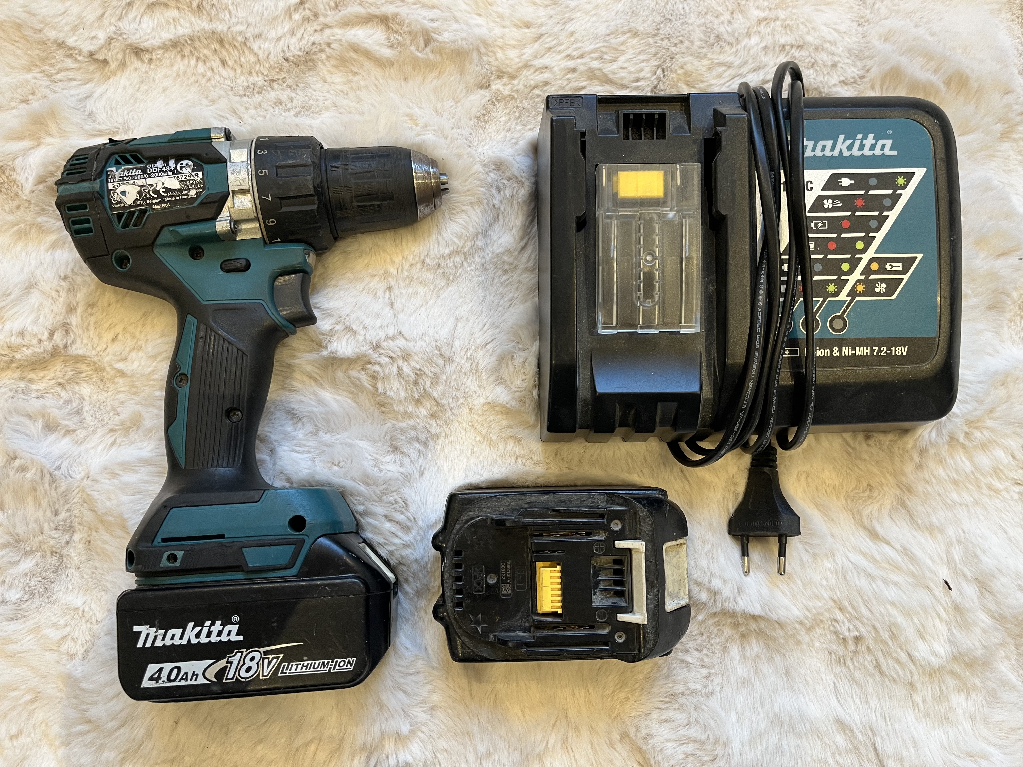 Makita borrskruvdragare ddf484