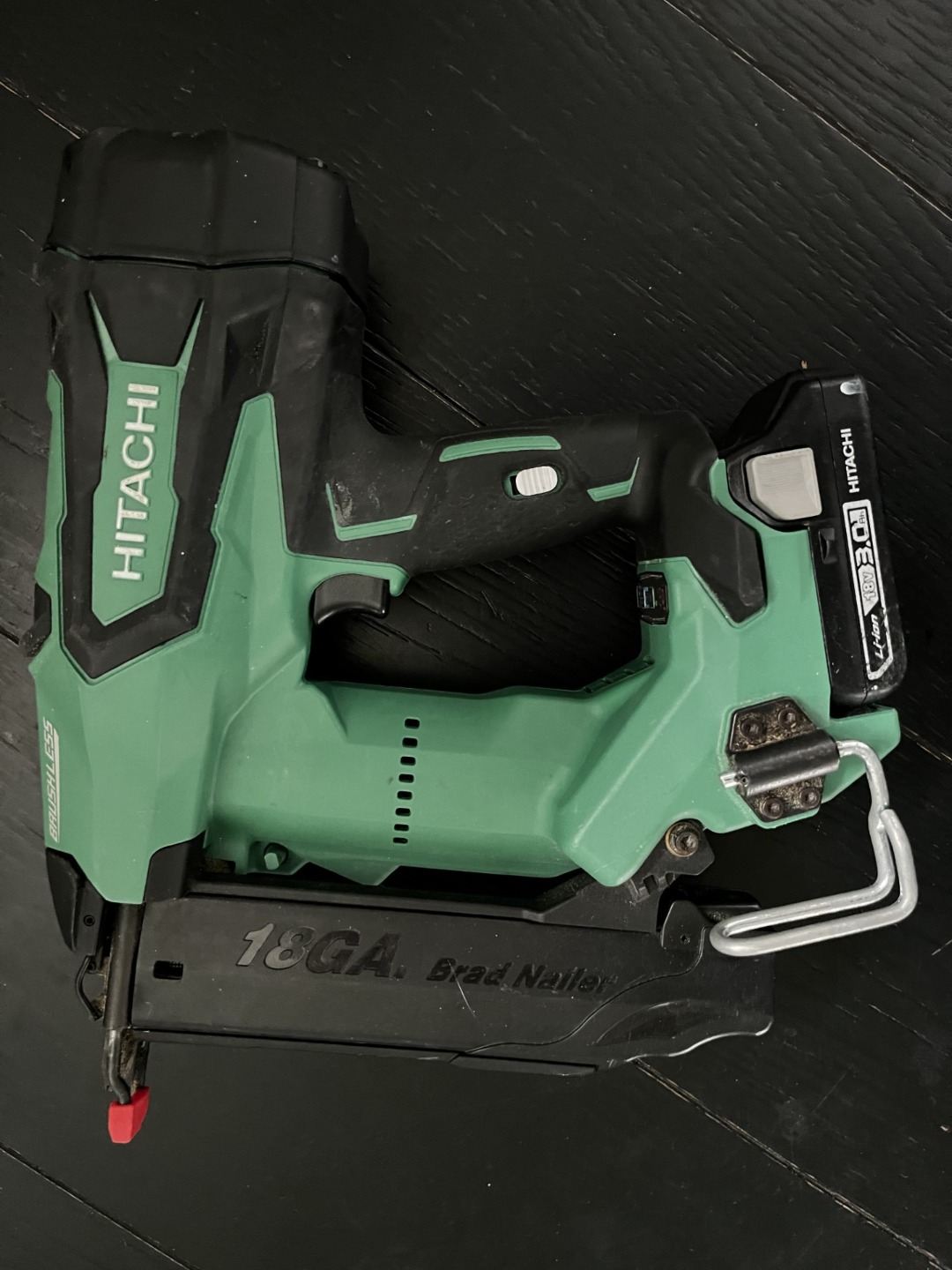 Dyckertpistol 18v för list och foder