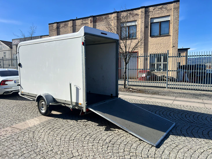 Stor skaphenger til utleie - klasse b