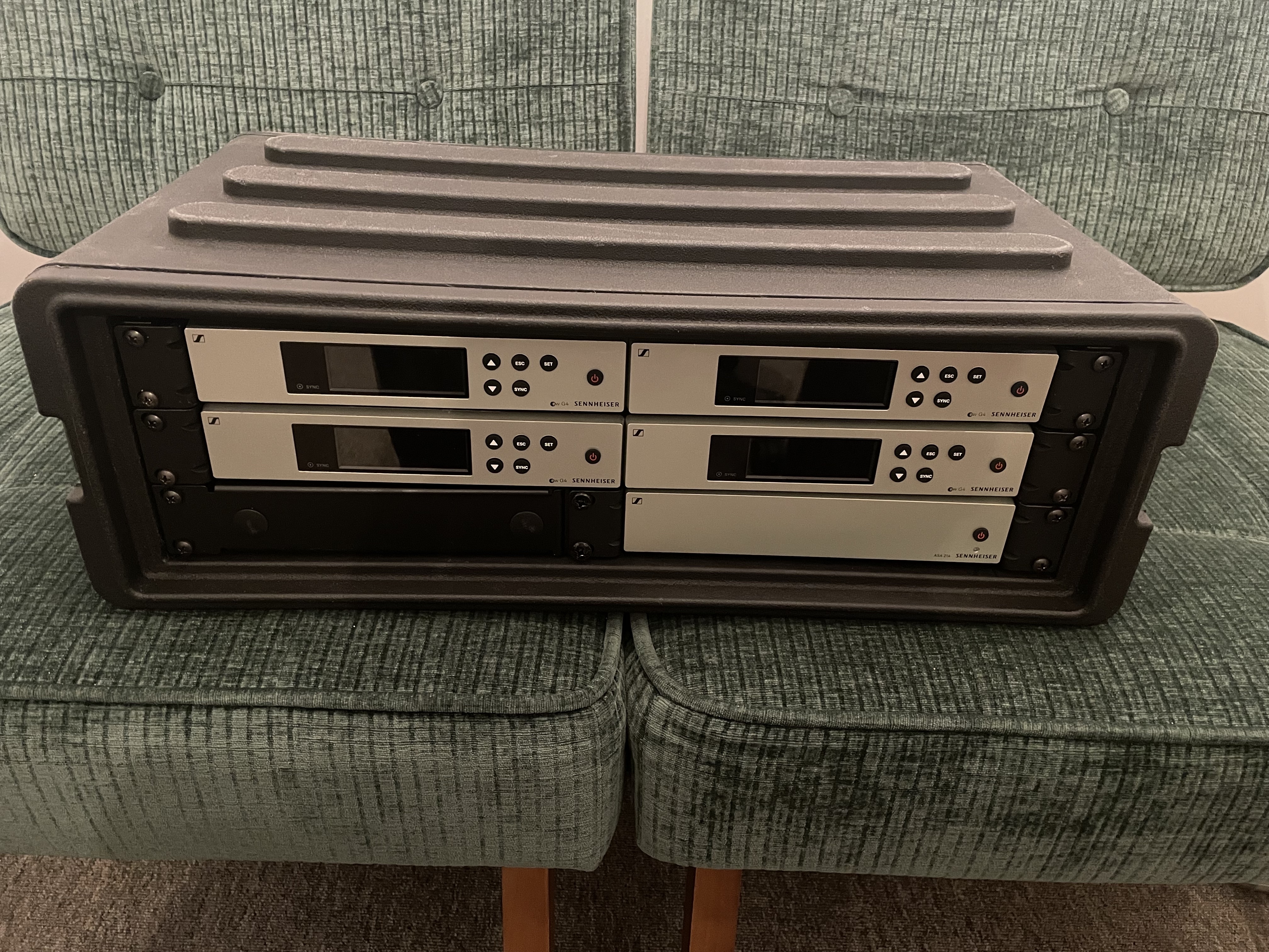Sennheiser g4 wireless receiver rack x4