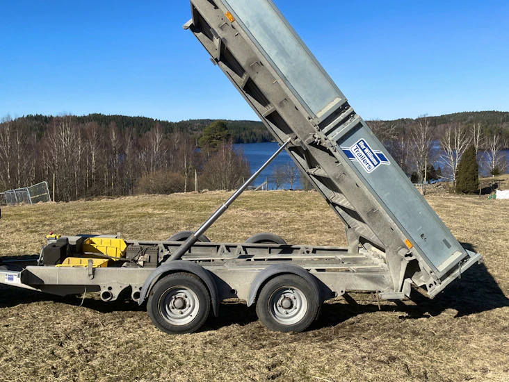 3500 kg ifor williams elektriska tippsläp med ramper