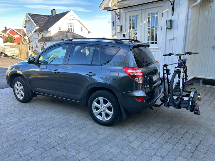 Thule velocompact 3 sykkelstativ til leie!