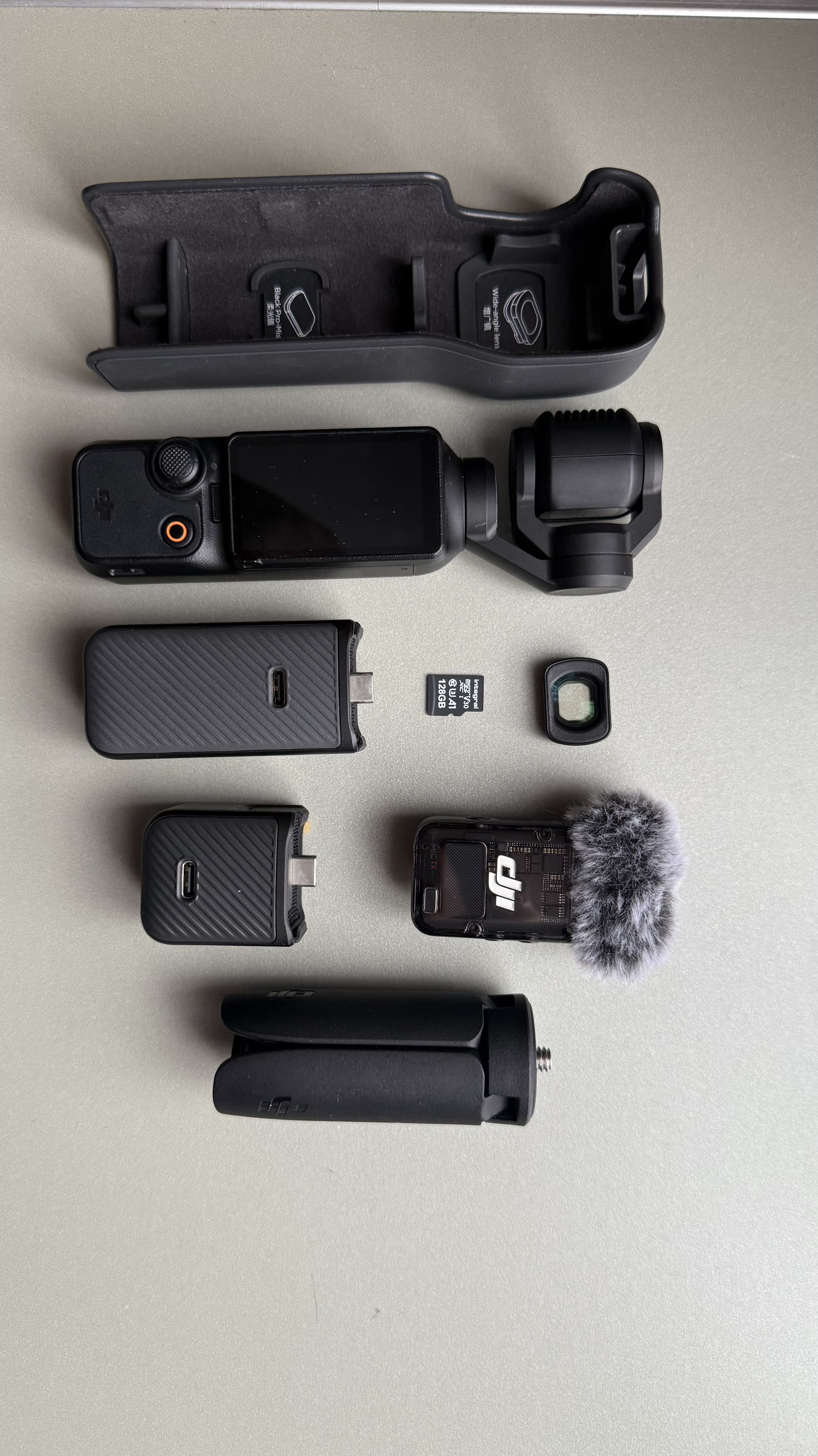 🎥 dji osmo pocket 3 creator combo – 4k vlogging & travel camera + 128gb sd